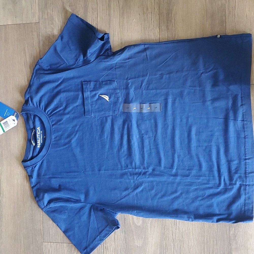 NWT Nautica mens performamce navy tee with pocket